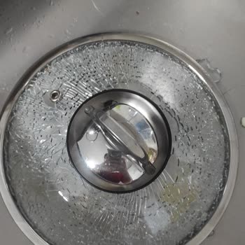 Karaca Züccaciye Tencere Kapağı Patladı