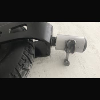 Adelsan Akülü Tekerlekli Sandalye Tekerinde Kırılma Ve Güvenlik Sorunu