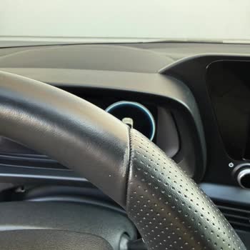 Hyundai İ20'de Direksiyon Derisi Soyulması Garantili Değişim Talebi