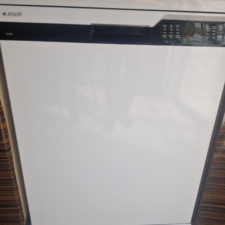 Arçelik Bulaşık Makinesinde Kirli Düşen Bulaşıklar Ve Şiddetli Koku, Servis Yardımı Yok