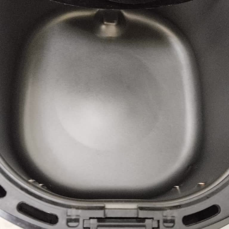 Kumtel Fastfryer XXL İç Haznedeki Paslanma Nedeniyle Yedek Parça Talebi