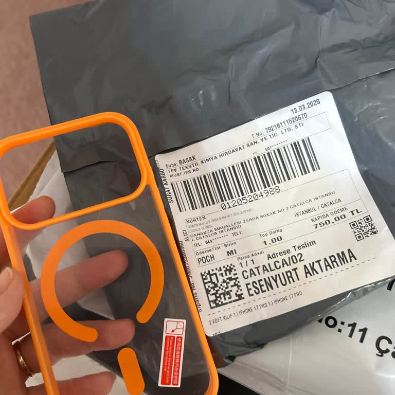 Yanıltıcı Metal Kılıf: Plastik Ve Yanlış Renk Gönderildi