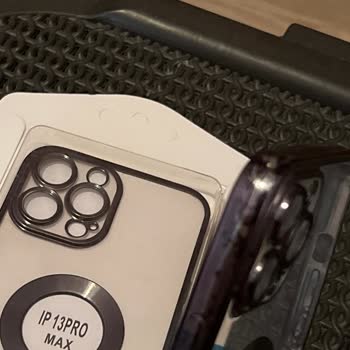 İnternetten Sipariş Edilen Telefon Kılıfı Görseldekiyle Uyuşmuyor, Kalitesi Düşük