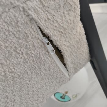 Yeni Bubble Oturma Ve Yemek Takımı Bir Ay İçinde Bozuldu