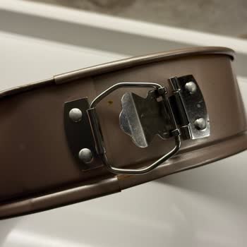 Kısa Sürede Paslanan Jumbo Kek Kalıbı İçin Garanti Ve Değişim Talebi