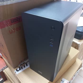 Ezilmiş Bilgisayar Kasası Ve Ayrılan Kapak İçin Değişim Talebi