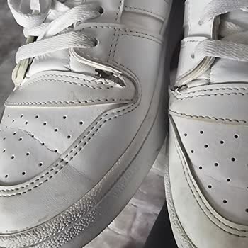 Ayakkabının Kısa Sürede Yırtılması Ve İade Talebi