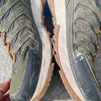 Columbia Ayakkabısının Kısa Sürede Yanlarından Yırtılması Ve Garanti Reddi