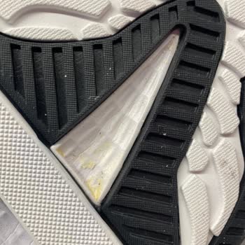 Epttavm Sahte Ayakkabı Gönderimi ve İletişim Sorunu Nedeniyle Tam İade Talebi