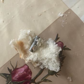 Şok Market Ekmekte Metal Parça Bulunması Müşteri Sağlığını Tehdit Ediyor