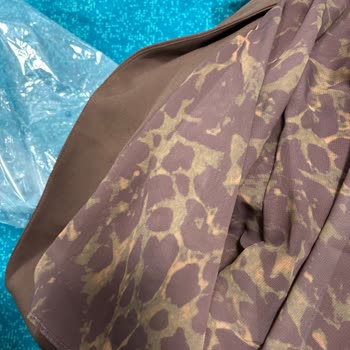 Reklamda Gösterilen Renk Ve Kumaş Kalitesi İle Gelen Ürün Arasındaki Uyuşmazlık Ve İade Reddi