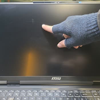 Pazarama Kutu Hasarı Gibi Gösterilen İçinde Açılmış Ve Darbeli Laptop, Platformun İhmali