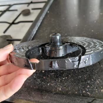 Kalitesiz Plastik Ve Hızlı Kırılma Nedeniyle İade Talebi