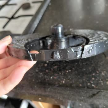 Kalitesiz Plastik Ve Hızlı Kırılma Nedeniyle İade Talebi