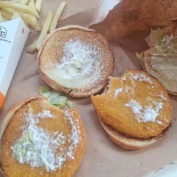 Burger King'de Yanlış Sipariş Ve İlgisiz Personel