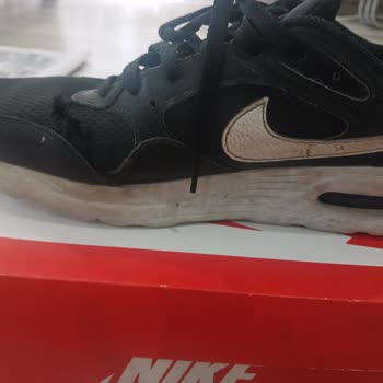 Ayakkabının Kısa Sürede Yırtılması Ve Mağazanın Üretim Hatasını Reddetmesi