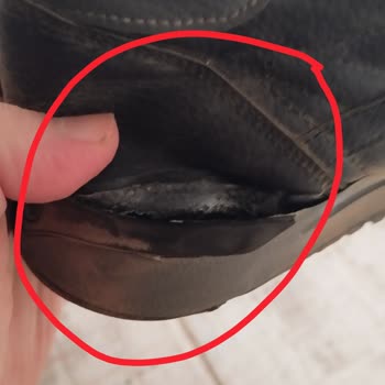 Slazenger Ayakkabısının Tabanda Erken Kırılması Ve Cevapsız Şikayet