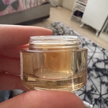 Watsons Şubesinden Alınan Aydınlatıcı Setinde Kullanılmış Ürün