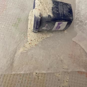 Kırık Ambalajlı Kolajen Çorba Ve Çözüm Bekleyen Müşteri Şikayeti