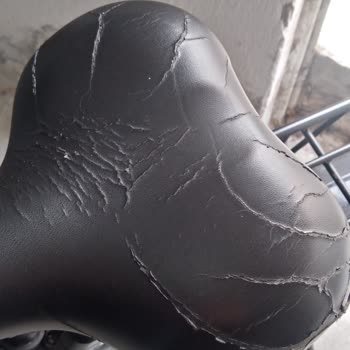 RKS Katlanır Bisiklet Selede Çatlak: Garanti Değişim Talebi