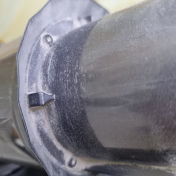 Dyson Servisi El Ünitesini Yeni Değil, Kullanılmış Ve Hasarlı Olarak İade Etti