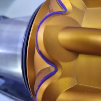 Dyson Servisi El Ünitesini Yeni Değil, Kullanılmış Ve Hasarlı Olarak İade Etti