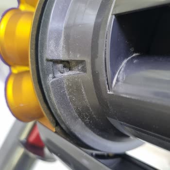 Dyson Servisi El Ünitesini Yeni Değil, Kullanılmış Ve Hasarlı Olarak İade Etti