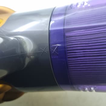 Dyson Servisi El Ünitesini Yeni Değil, Kullanılmış Ve Hasarlı Olarak İade Etti