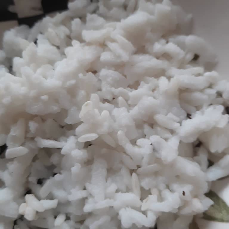 Yayla Gönen Balçova Pirinçte Kalite Bozukluğu Ve Güve Şüphesi