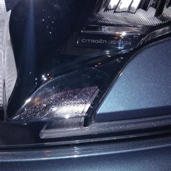 Yeni Citroen Berlingo’da Farların İçinde Buğu Ve Damlacık Sorunu