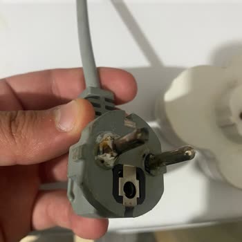 Garanti Kapsamında Uzun Süren Tamir Bekleyişi Ve Yedek Makinede Elektrik Arızası