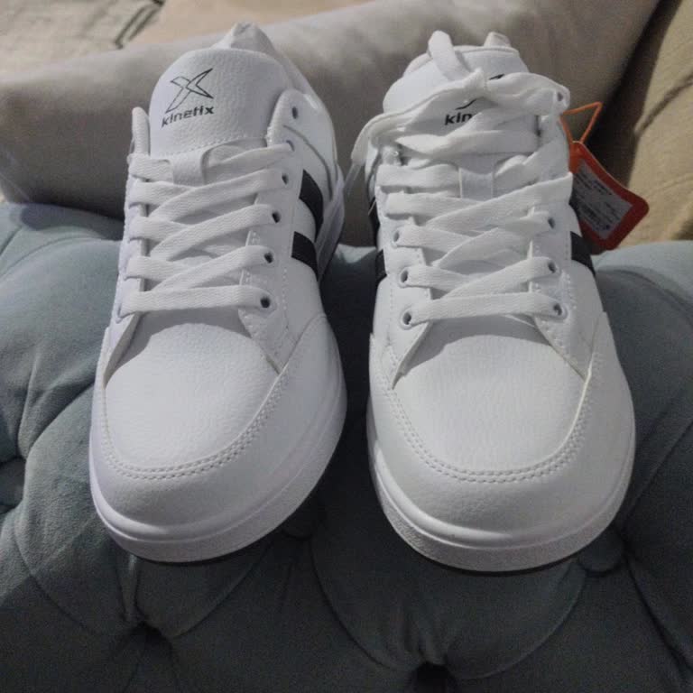 Yanlış Boyutta Ayakkabı Gönderildi, Hızlı Değişim Ve Telefon İletişimi Talebi