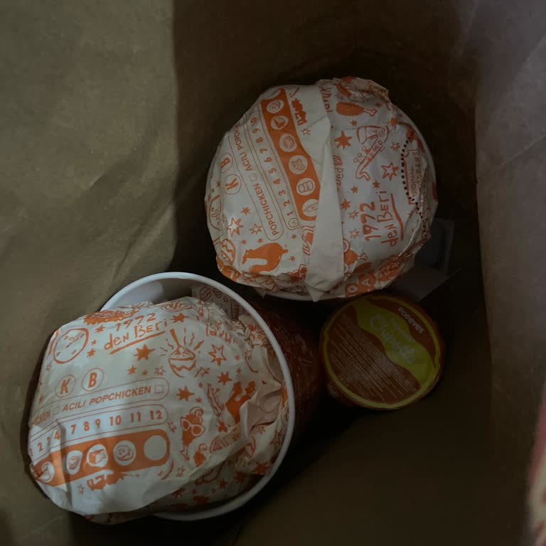 Popeyes Siparişinde Peynir Çubukları Ve Soğan Halkaları Eksik Gönderildi