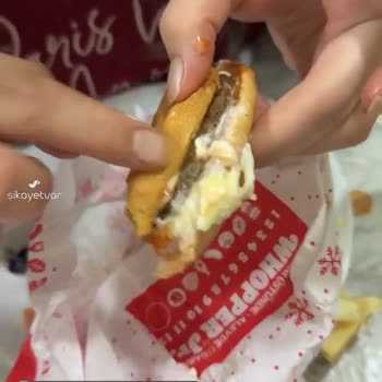 Burger King Hamburgerin İçinden Plastik Parça Çıktı