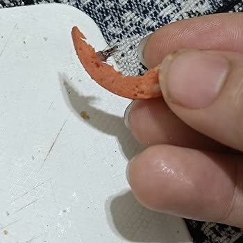 A101 Tatvan Şubesinde Satılan Tavuk Sucuğunda Kıl Benzeri Yabancı Madde Tespit Edildi