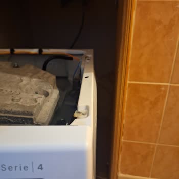 Fabrika Hatası Olan Yeni Bosch Çamaşır Makinesinde 9 Bin TL Tamir Ücreti İtirazı
