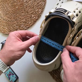 Crocs Terlikte Büyüklük Hatası Ve Fiyat Artışı Olmadan Değişim Talebi