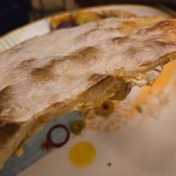 Viola Yağlı Kağıt Temel İşlevini Yerine Getiremiyor Ve Tepsiye Yapışıyor