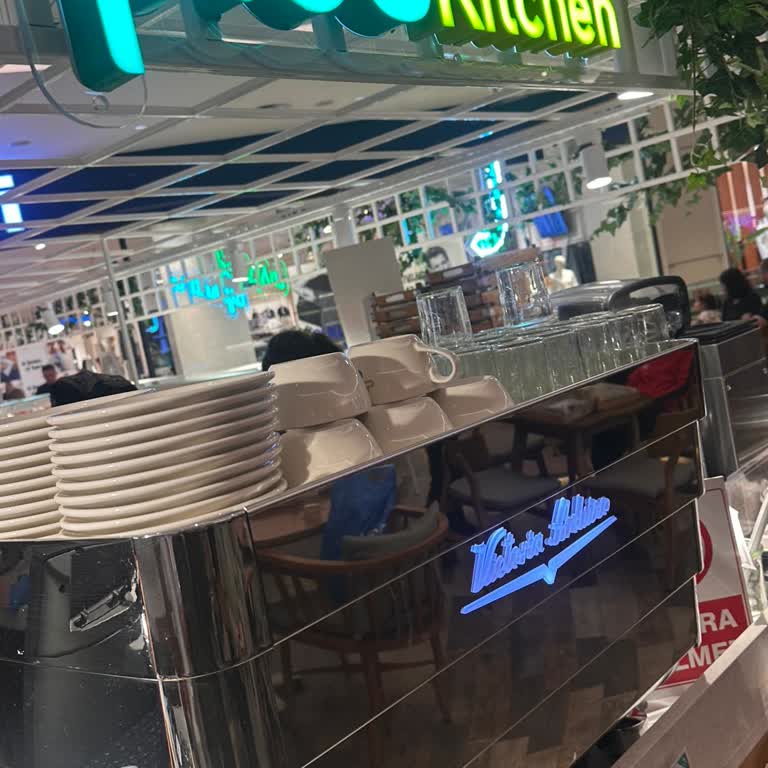 Emaar Plus Kitchen’de Hijyen Skandalı: Saç Ve Böcek İçeren Bowl’lar Ve Tam İade Talebi