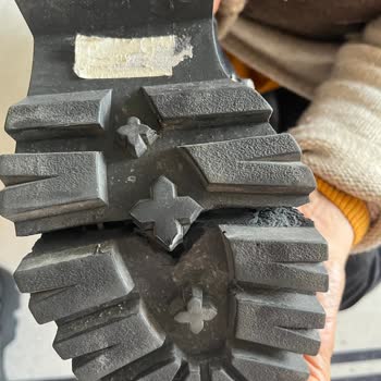 Elle Deri Bot Tabanı İkiye Ayrıldı, Ayıplı Ürün İadesi Talebi