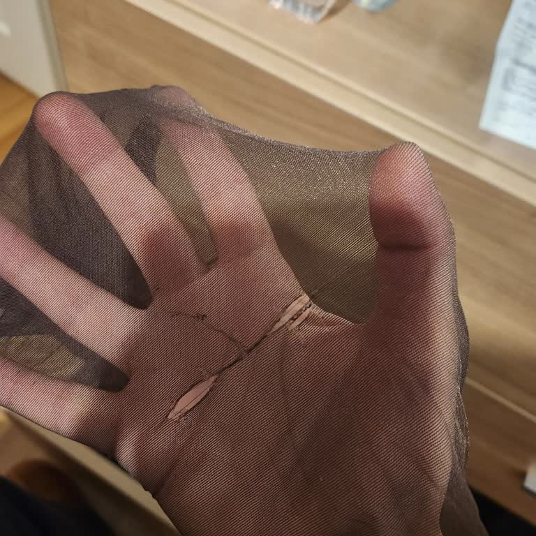 Calzedonia Kentpark Mağazasında İlk Kullanımda Yırtılan Çorap, Yanlış Beden Ve Saygısız Personel