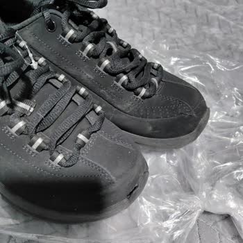 Sadece 10 Gün Kullanım Sonrası Ayakkabı Dibi Açıldı Ve Mağaza Kullanıcı Hatası İddia Ediyor