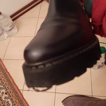 Hotiç Bot Deformasyonu Ve Ayakkabı Kokusuna İade Reddi