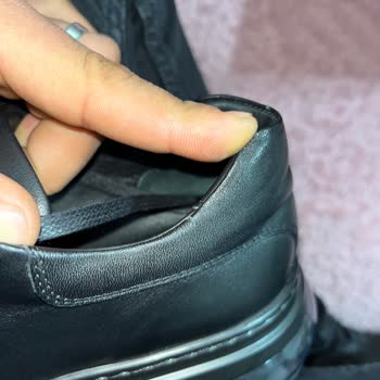 Kullanılmadan Yırtılan Ayakkabı İçin İade Ve Değişim Talebi