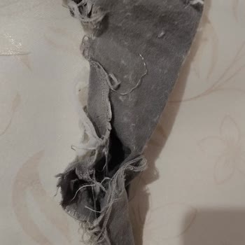 Yastık İçindeki Atık Bez Parçaları Nedeniyle İade Talebi