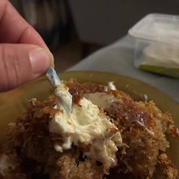 Şok Market'te Satın Alınan Kaymakta Plastik Cisim Çocuğumu Tehlikeye Atıyor