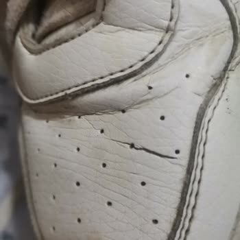 FLO Mağazası Çocuk Ayakkabısının Kısa Sürede Çatlaması Ve Garanti Reddi