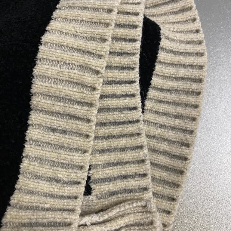 Renk Batan Hırka İçin Ücret İadesi Ve Değişim Talebim