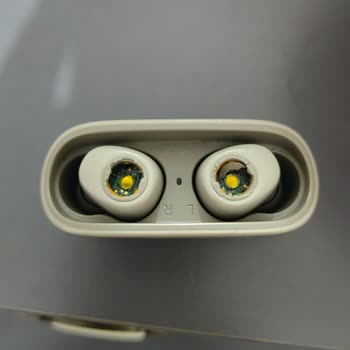 JBL Wave 100 TWS Tuş Parçaları Kırılıyor, Garanti Süresi Dolmuş