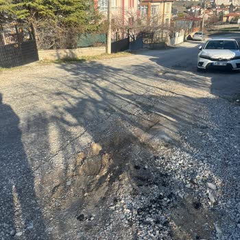 Kırıkkale Osmangazi Mahallesinde Güvenliği Tehdit Eden Yol Ve Drenaj Sorunları